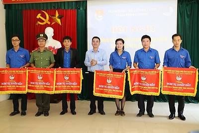 Hội nghị Tổng kết Chiến dịch Thanh niên tình nguyện hè năm 2016 và triển khai Chương trình “Tình nguyện mùa Đông 2016 và Xuân tình nguyện 2017”